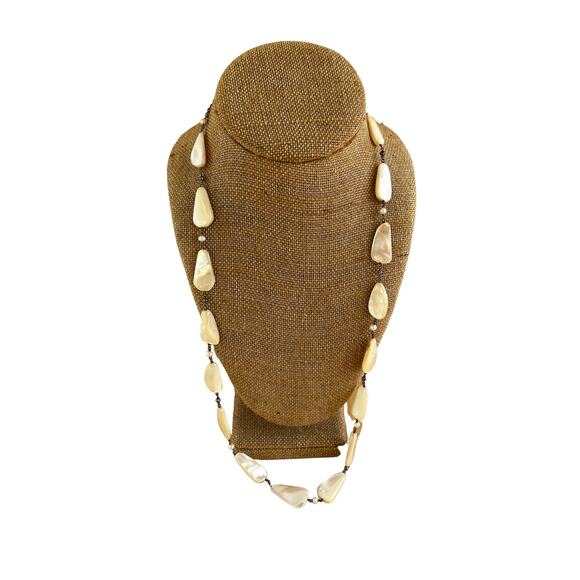 Vintage Mother of Pearl Beaded Necklace Adjustable Length - Picture 6 of 6